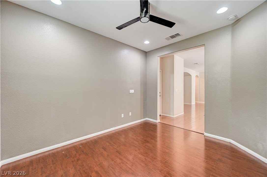 4421 Desert Home Ave - Photo 7 of 50