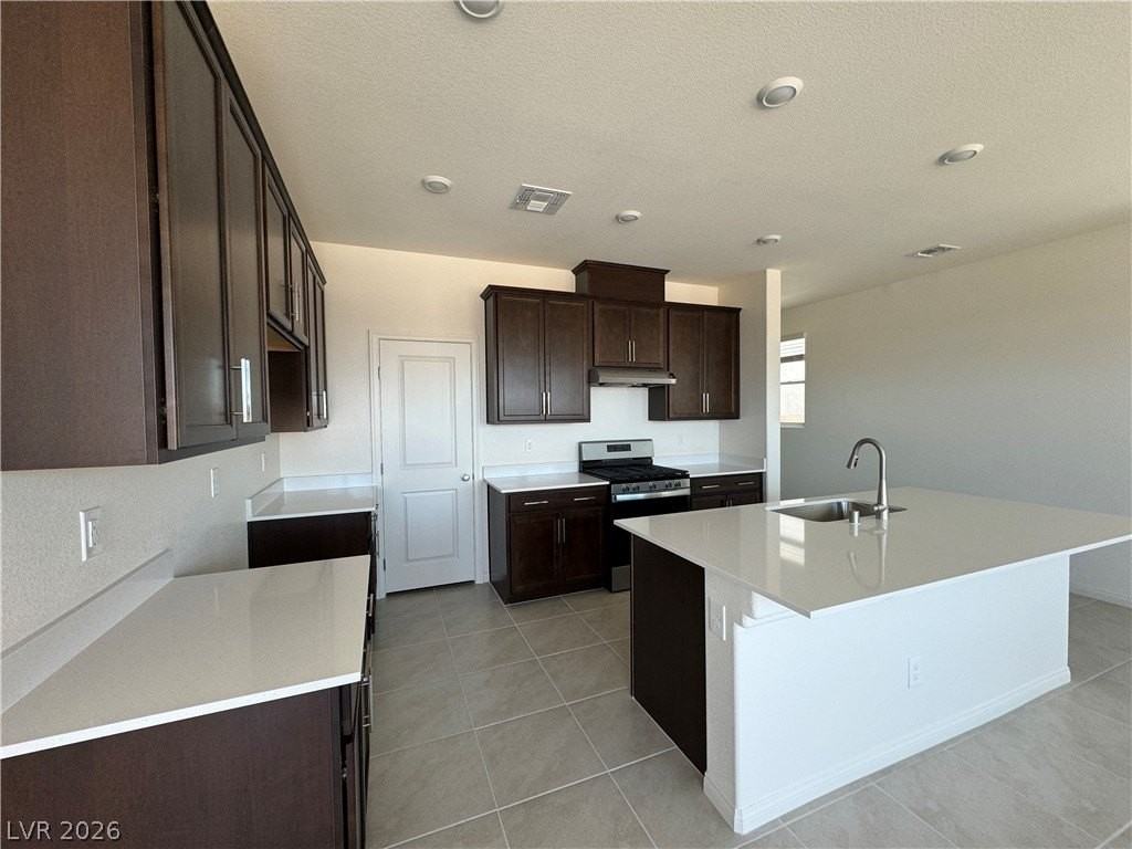 9158 Nostrand Ave - Photo 7 of 33