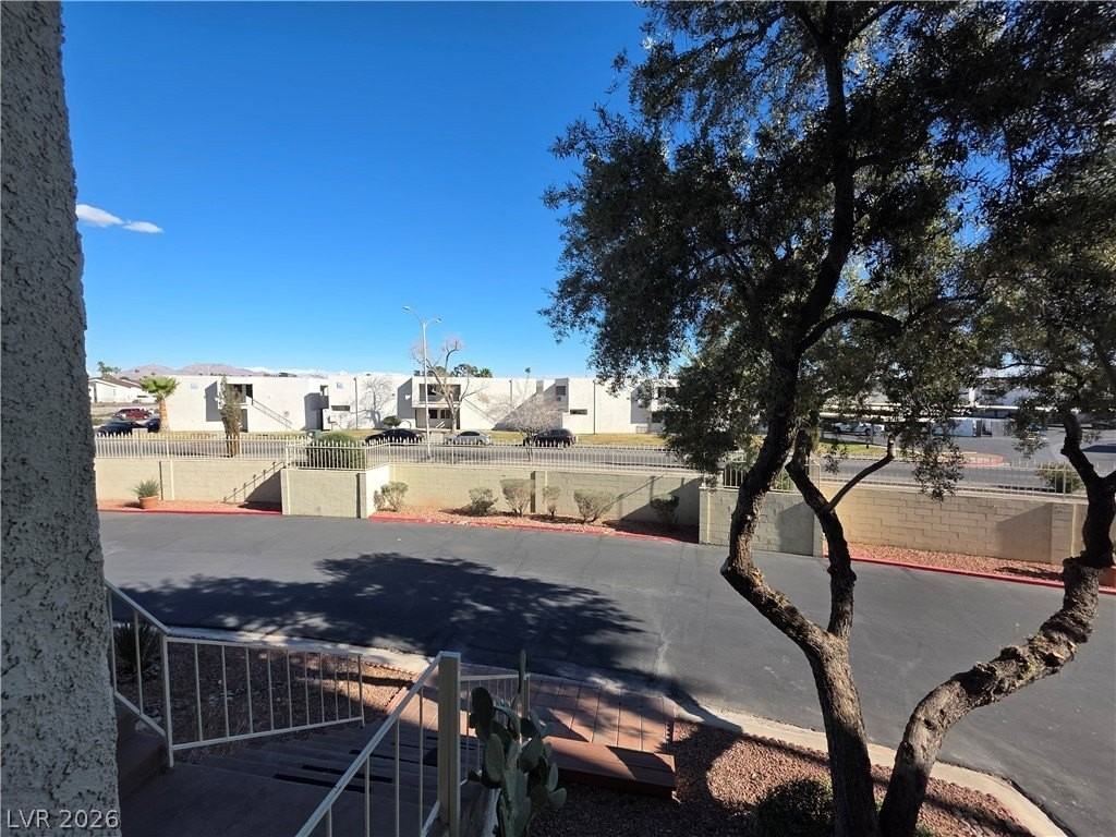 750 S Royal Crest Cir #313 - Photo 5 of 36