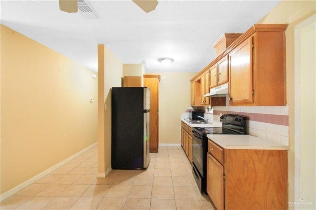 1113 S Vermont Ave - Photo 4 of 13