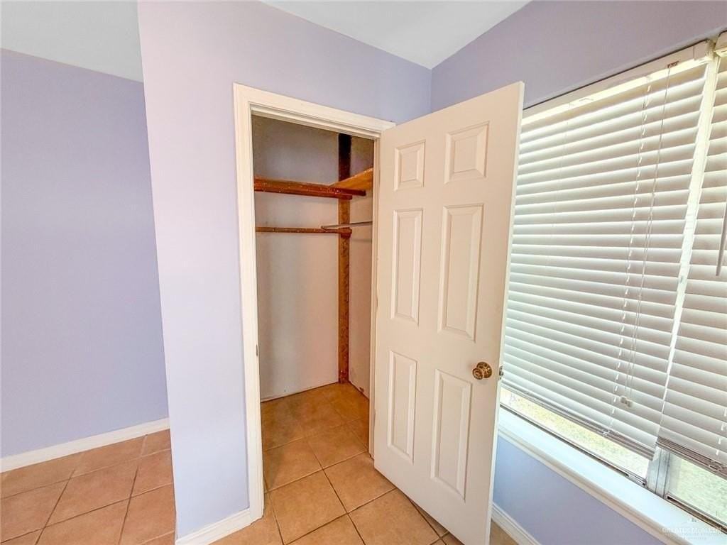 1113 S Vermont Ave - Photo 6 of 13