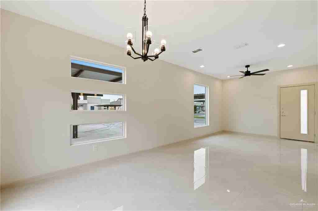 1804 W Violet Dr #3 - Photo 2 of 15