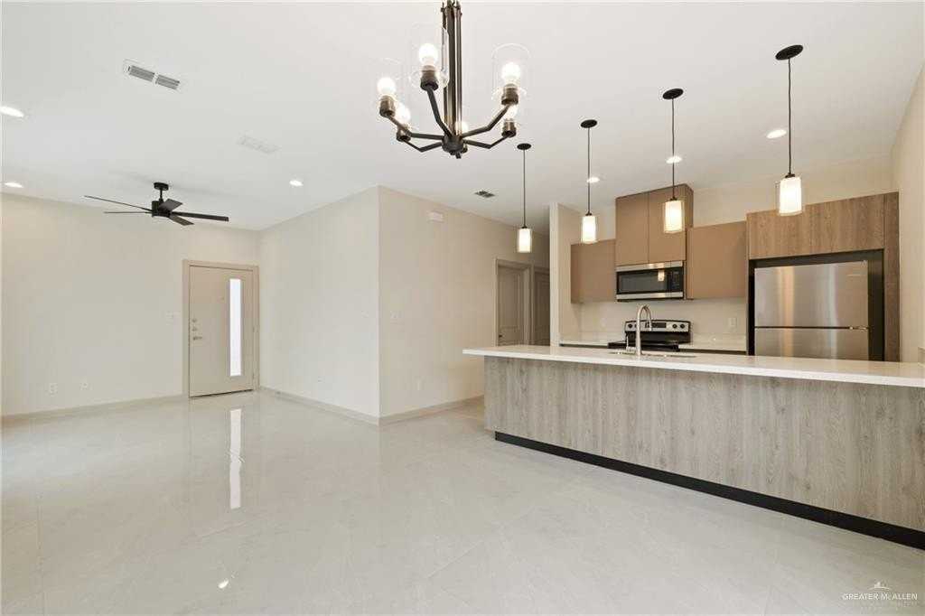 1804 W Violet Dr #3 - Photo 4 of 15