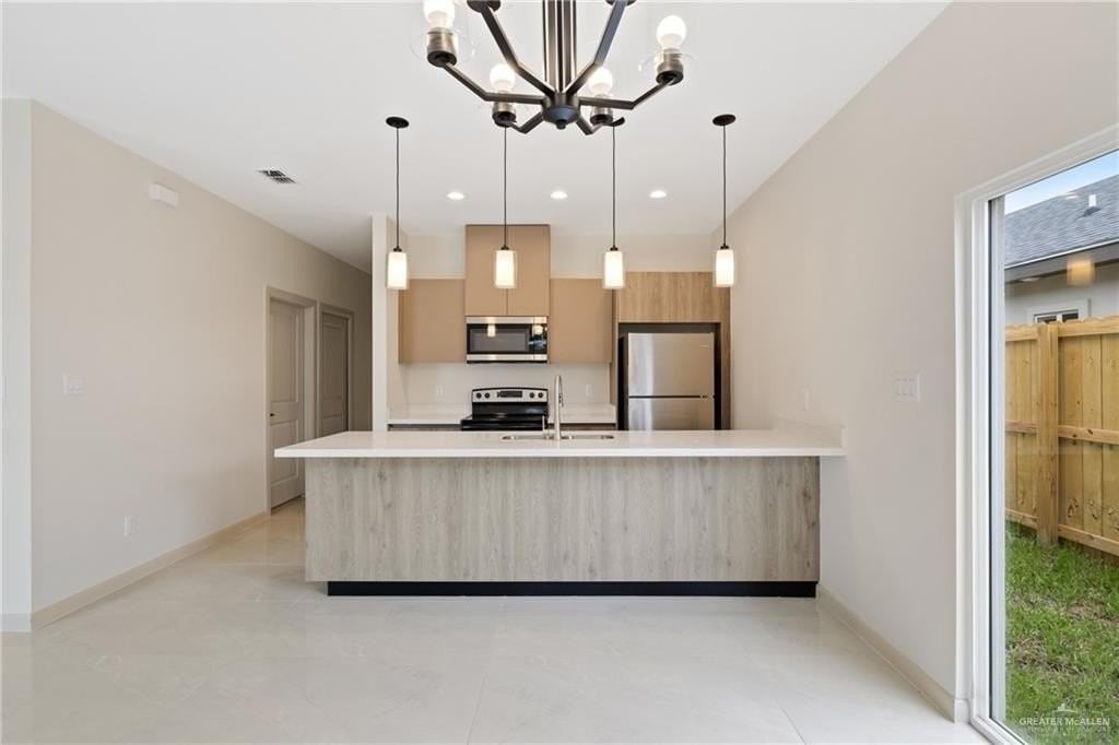 1804 W Violet Dr #3 - Photo 5 of 15