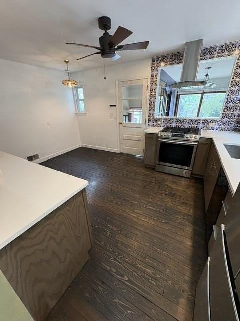 213 W Summit St - Photo 5 of 15