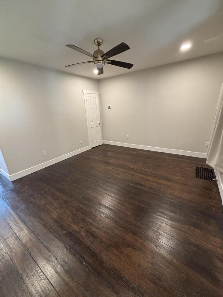 213 W Church St #A - Photo 6 of 14