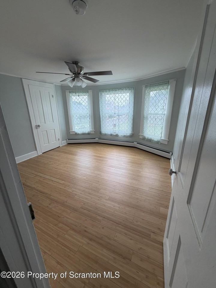 445 Main St - Photo 5 of 7