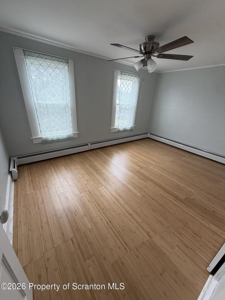 445 Main St - Photo 6 of 7