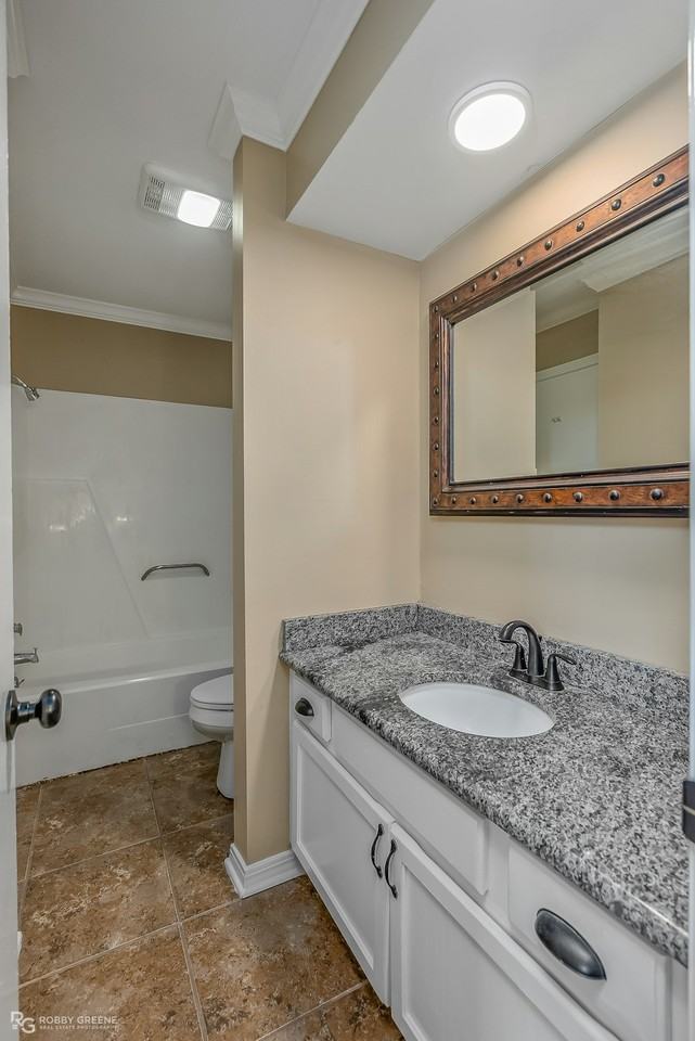 10101 Saratoga Drive - Photo 4 of 28