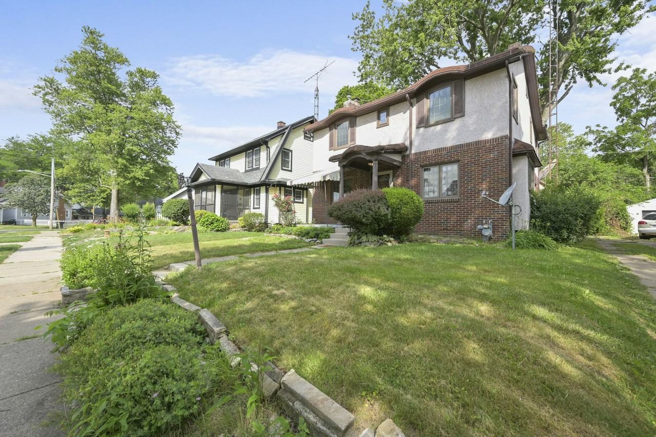 4111 Carthage Road - Photo 3 of 23