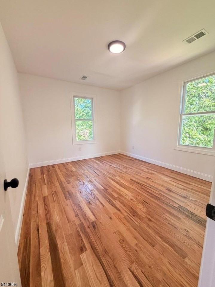 831 S 18th St - Photo 7 of 13