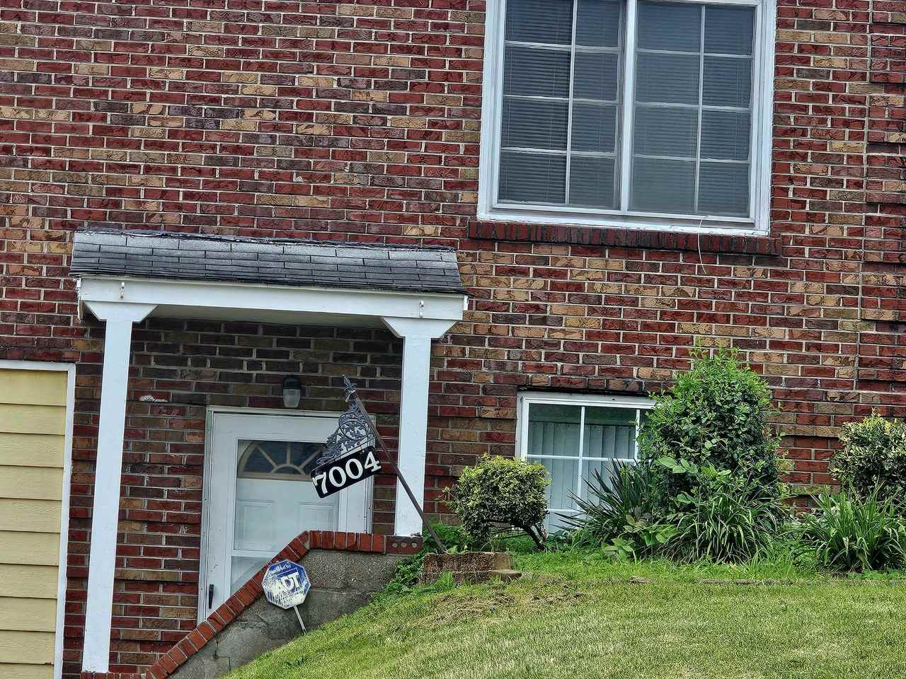7004 Glenmore Ave #A - Photo 2 of 23
