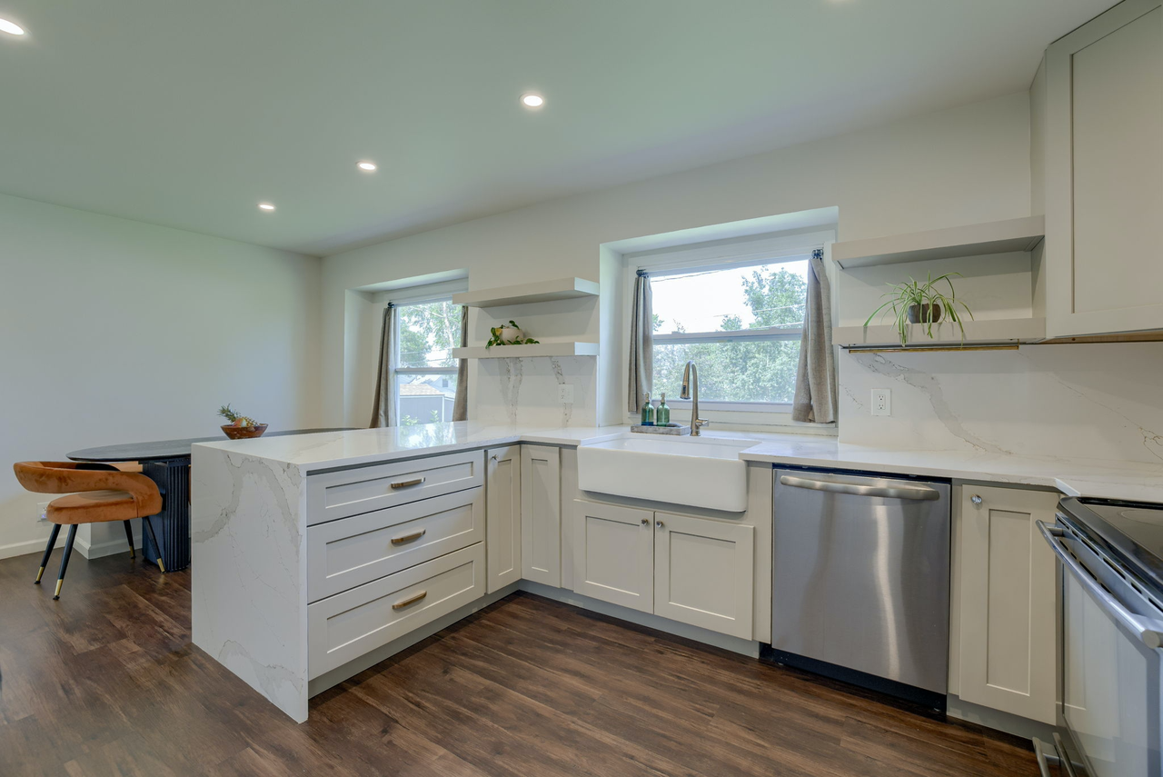 3322 S 78th St #1 - Photo 4 of 27