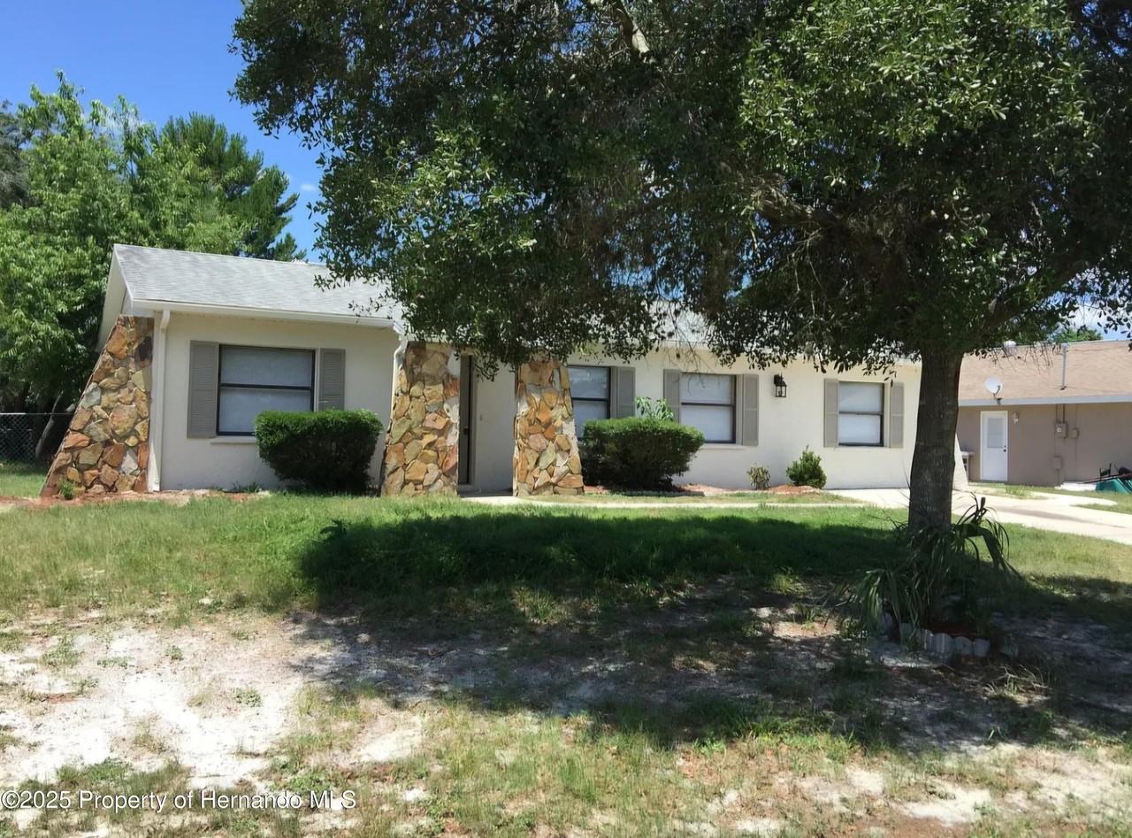 9619 Langan St - Photo 2 of 14