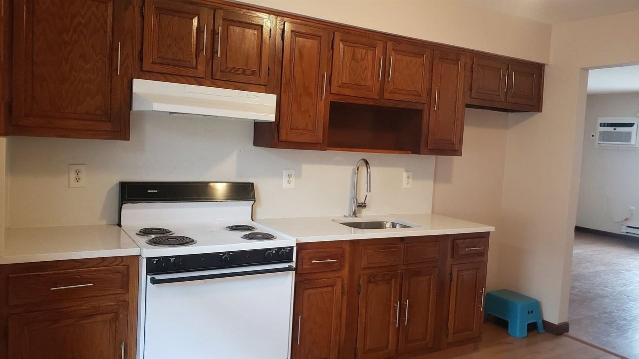5254 Harrison Ave #3R - Photo 3 of 21
