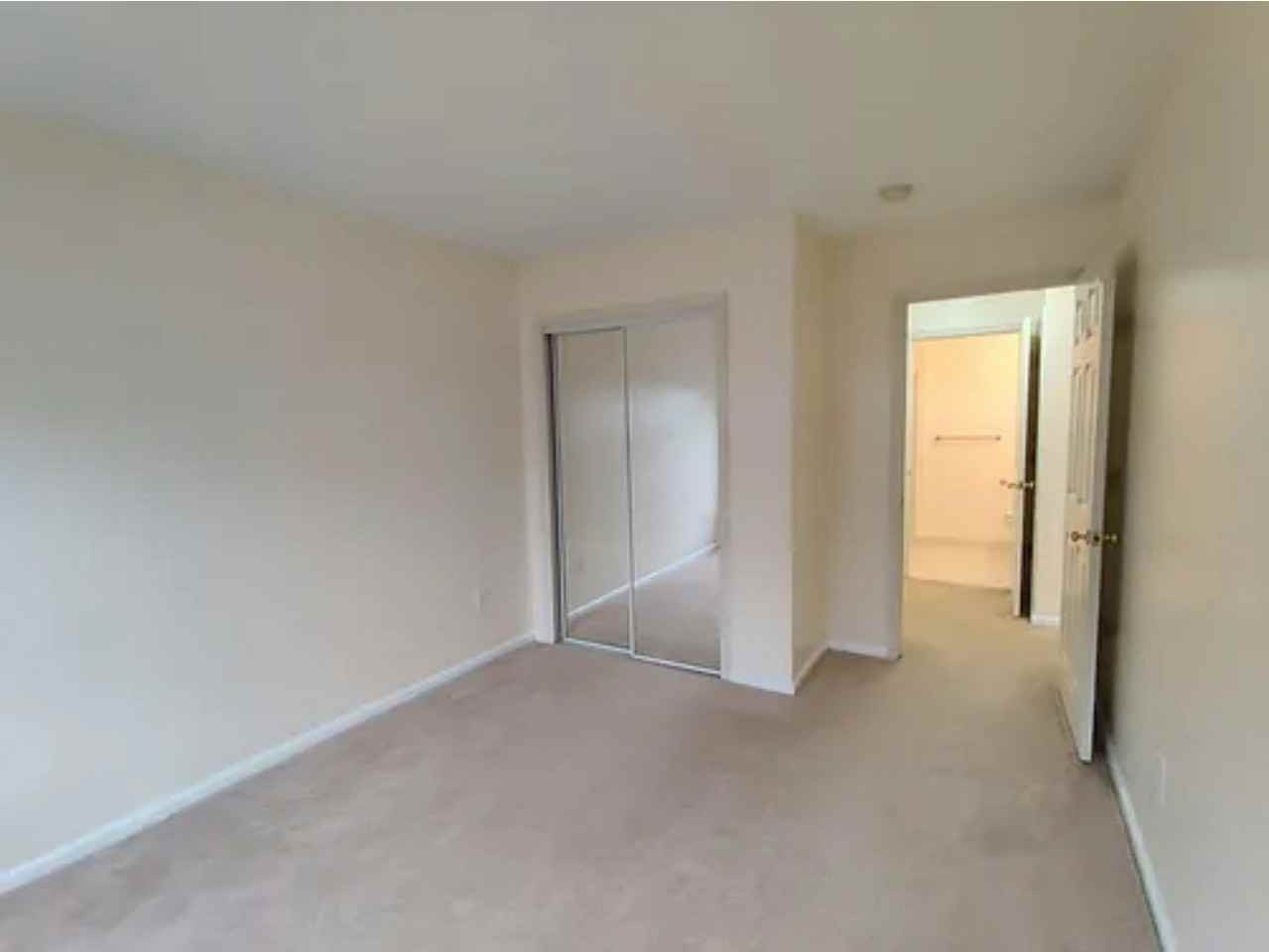 247 Marcia Way - Photo 7 of 16