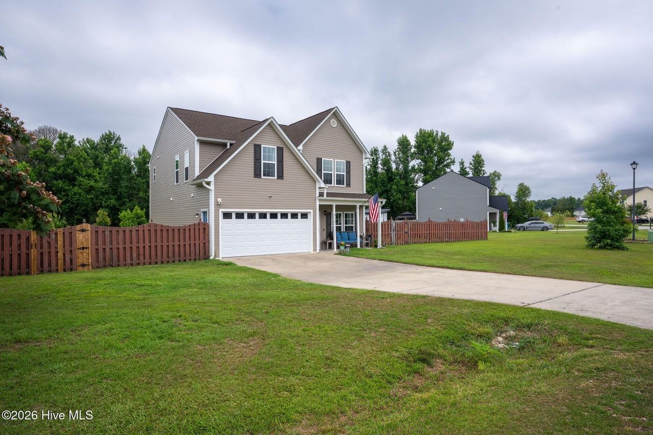 108 Willard Way - Photo 3 of 44