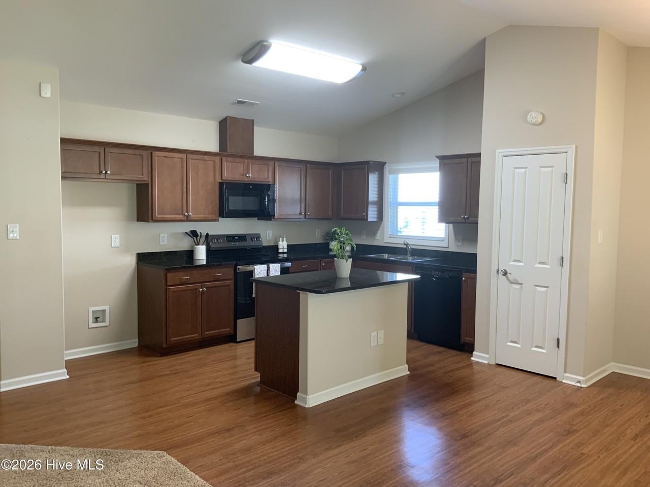 306 Station House Rd - Photo 3 of 16