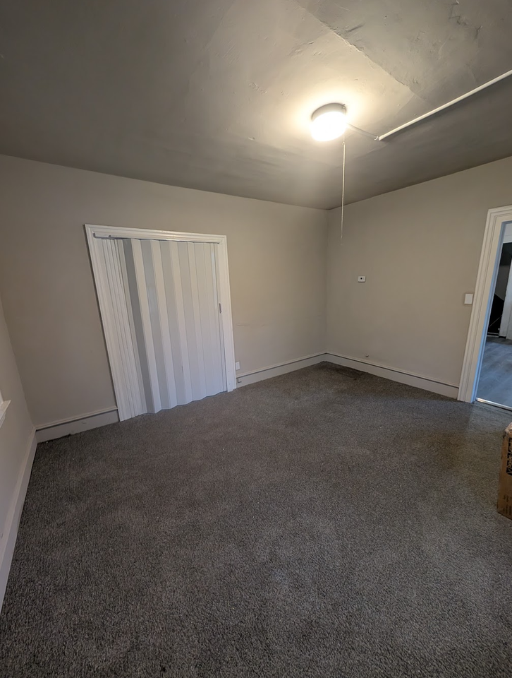 1169 East 60th Street, Unit 3 - Photo 3 of 8
