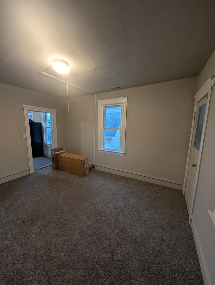 1169 East 60th Street, Unit 3 - Photo 4 of 8