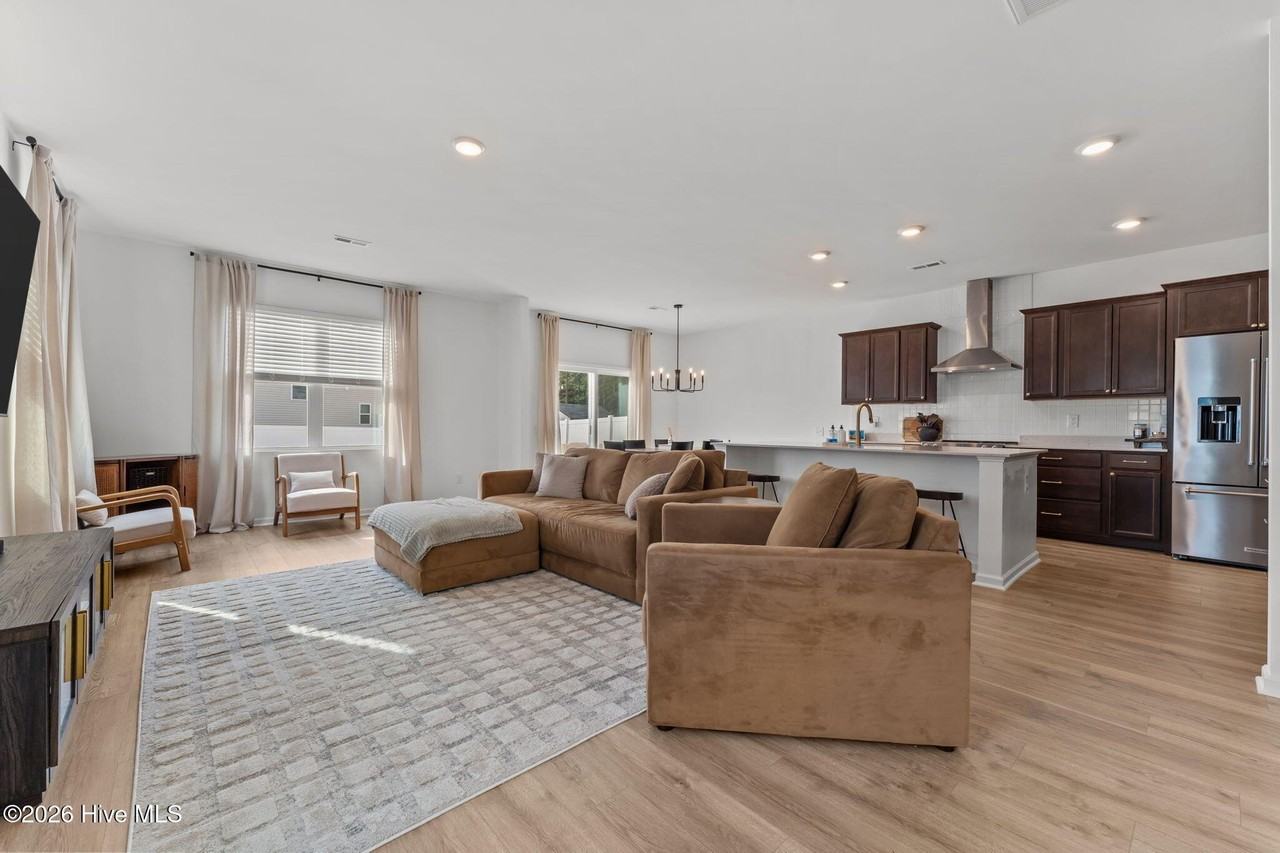 51 Walkabout Dr - Photo 6 of 36