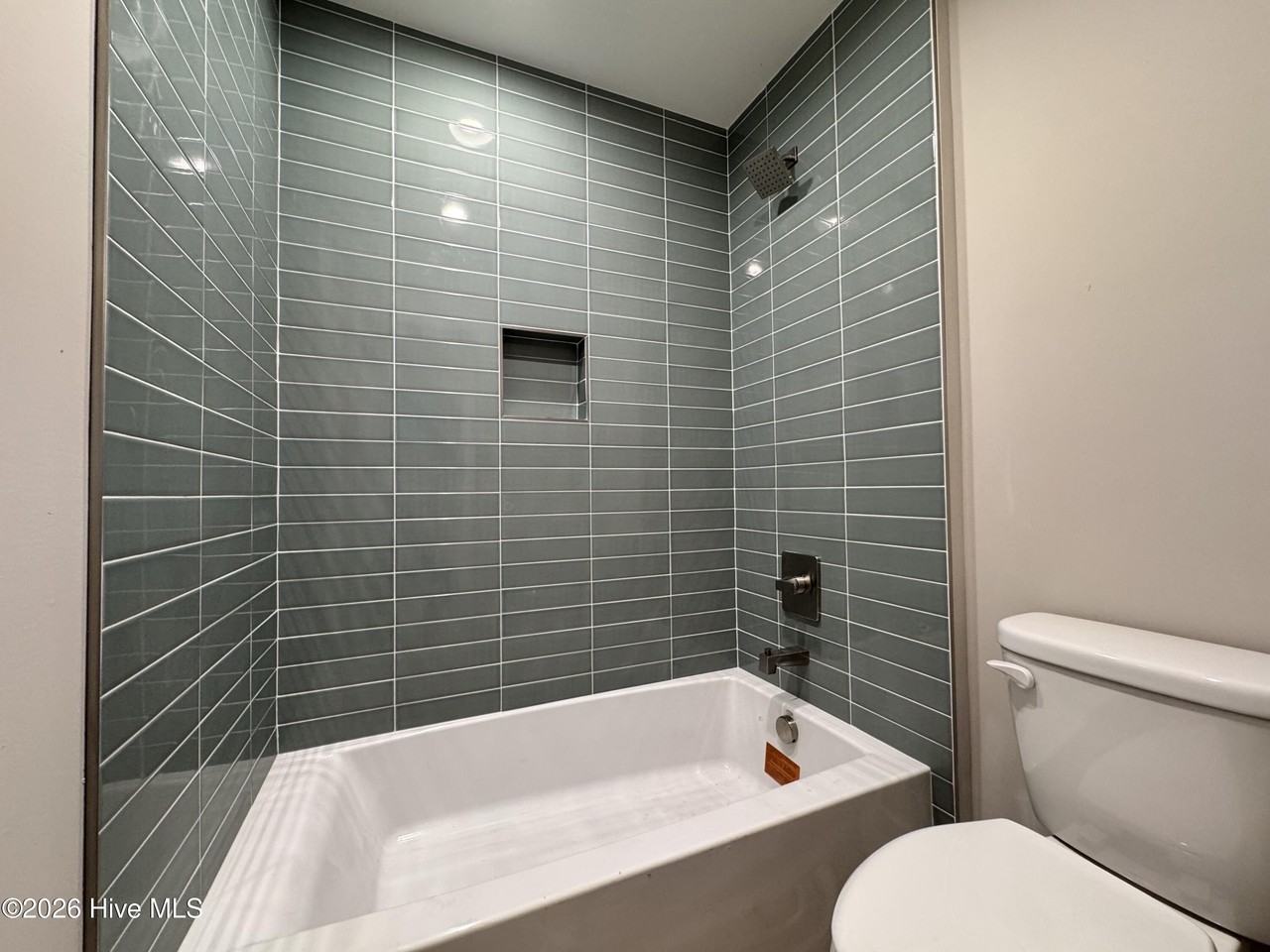 662 Wren Ln - Photo 7 of 26