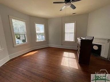 413 E 36th St - Photo 3 of 7