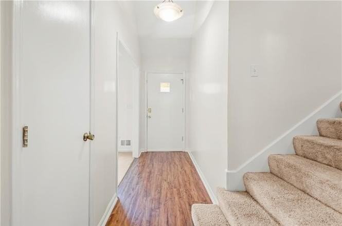 5401 W 102nd St - Photo 2 of 30