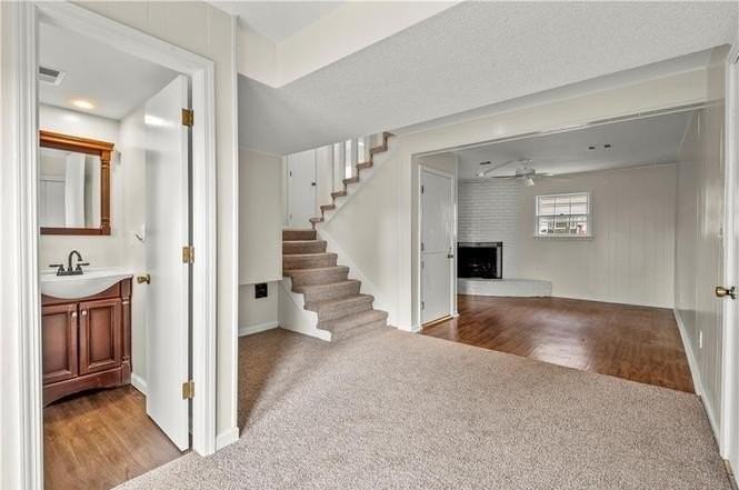 5401 W 102nd St - Photo 6 of 30