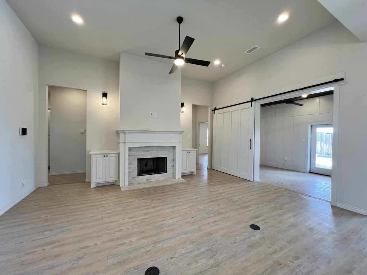 12308 Kenosha Ave - Photo 3 of 25