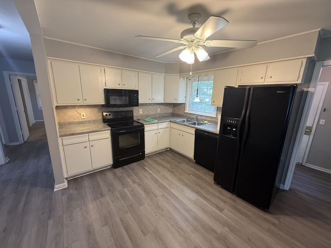 2266 Alexandria Dr - Photo 5 of 14
