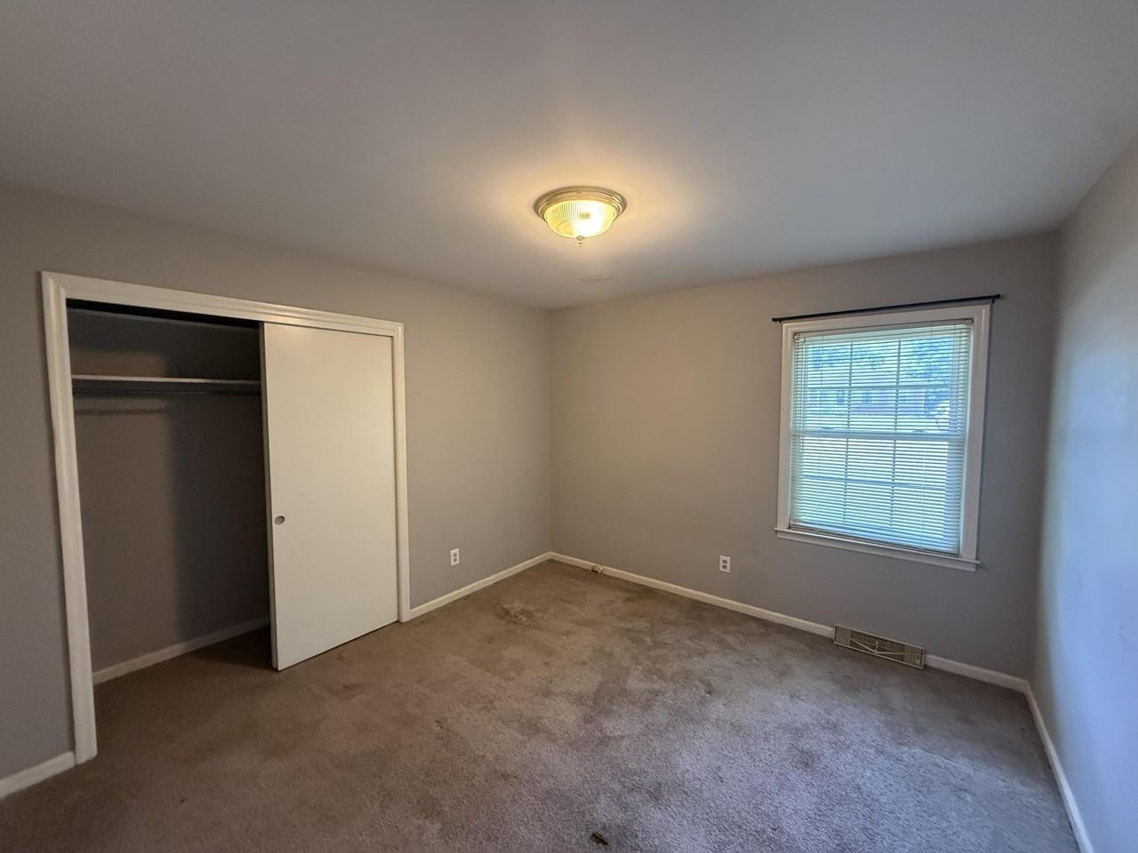2266 Alexandria Dr - Photo 7 of 14