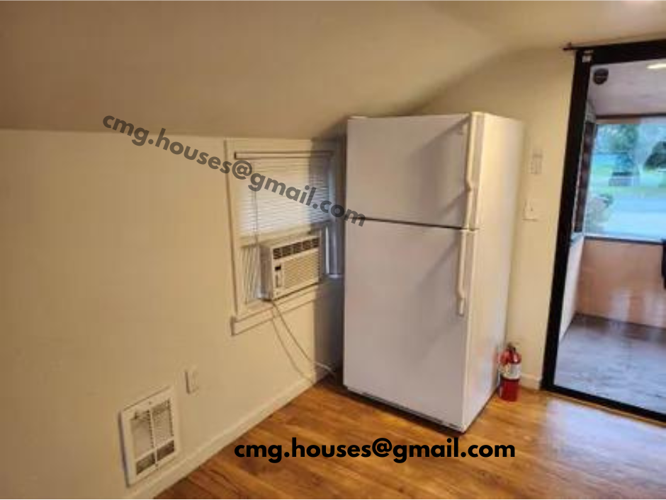 14602 Portland Avenue Southwest, Unit B - Photo 7 of 16