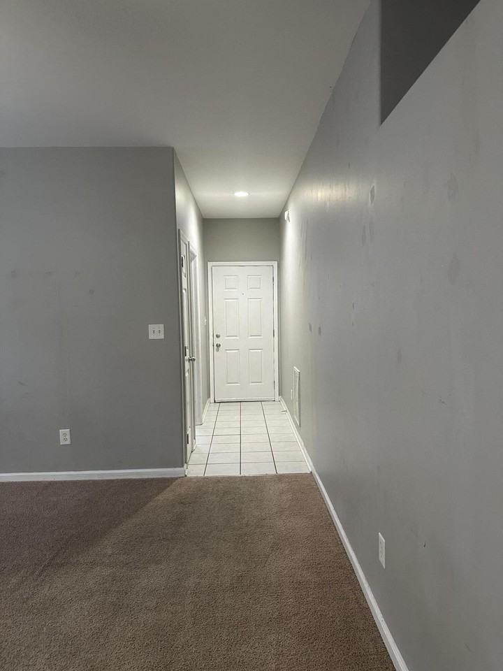 3845 Pinecrest Way - Photo 4 of 16