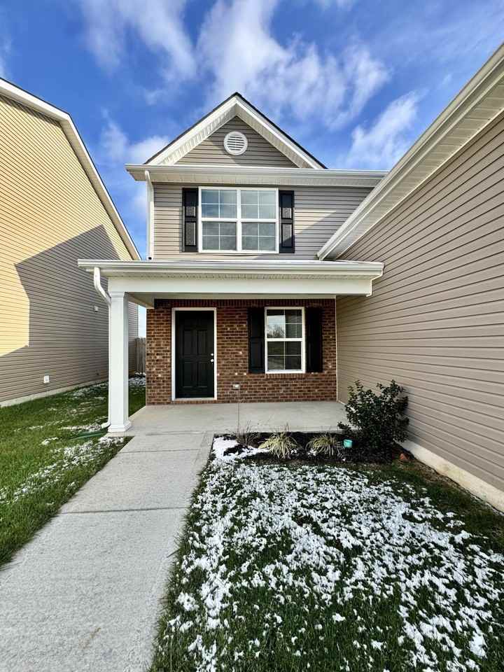 2346 Huntly Pl - Photo 5 of 50