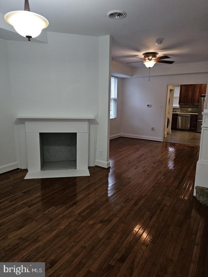 2017 4th St Nw - Photo 4 of 12