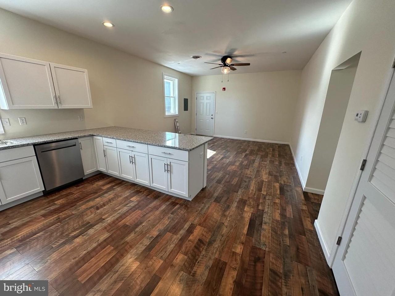 134 N Mechanic St - Photo 6 of 10