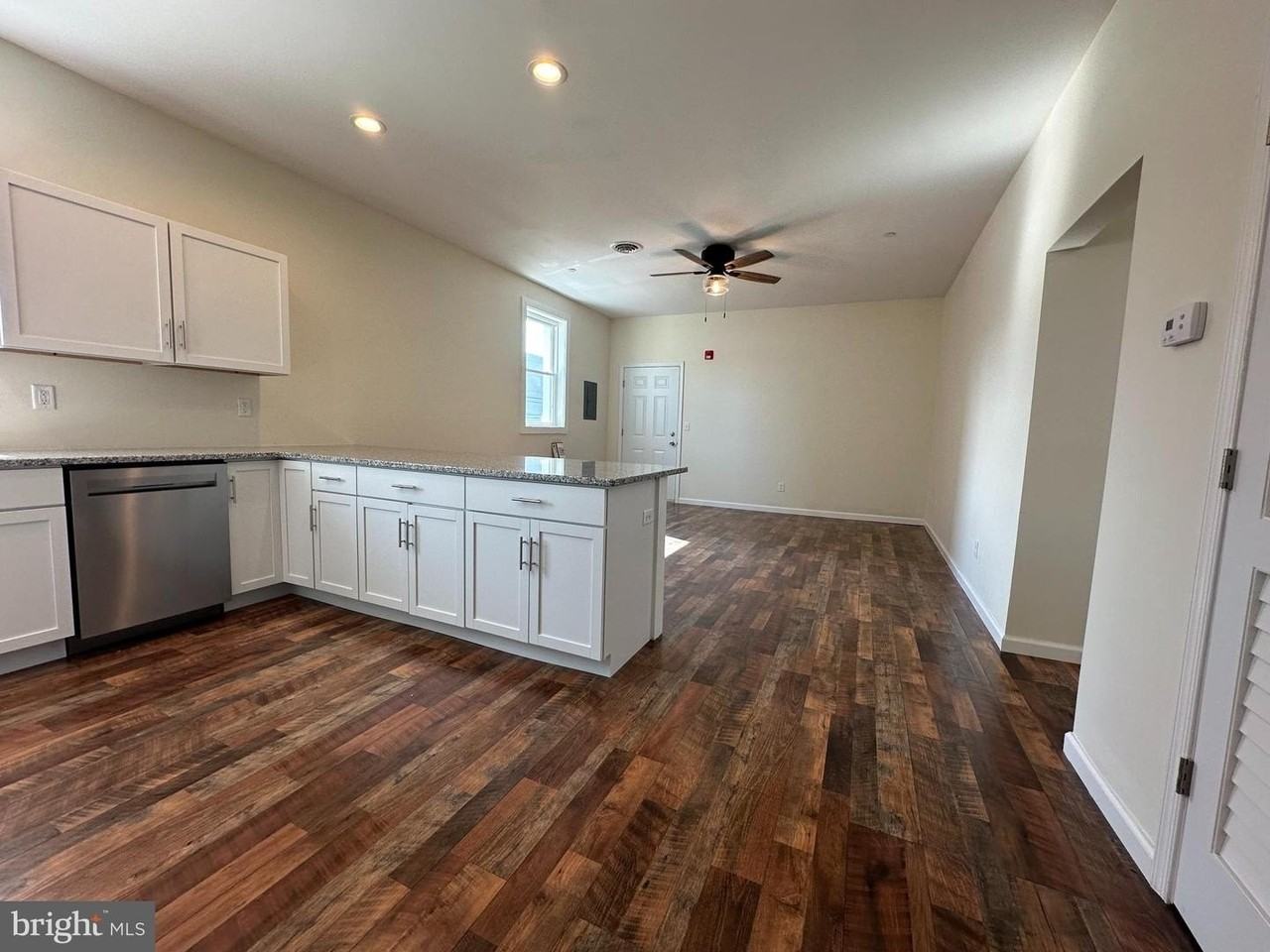 134 N Mechanic St - Photo 7 of 10