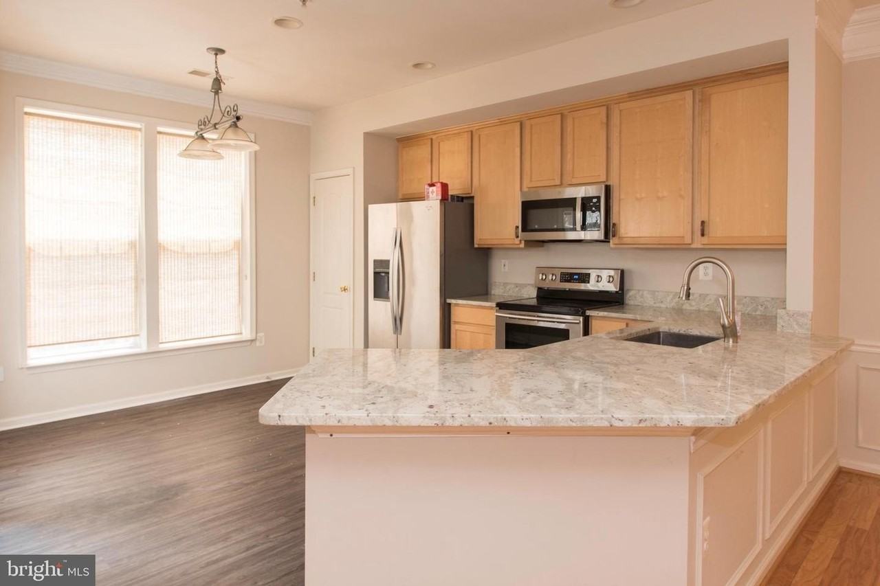 18611 Little Star Ln - Photo 4 of 46