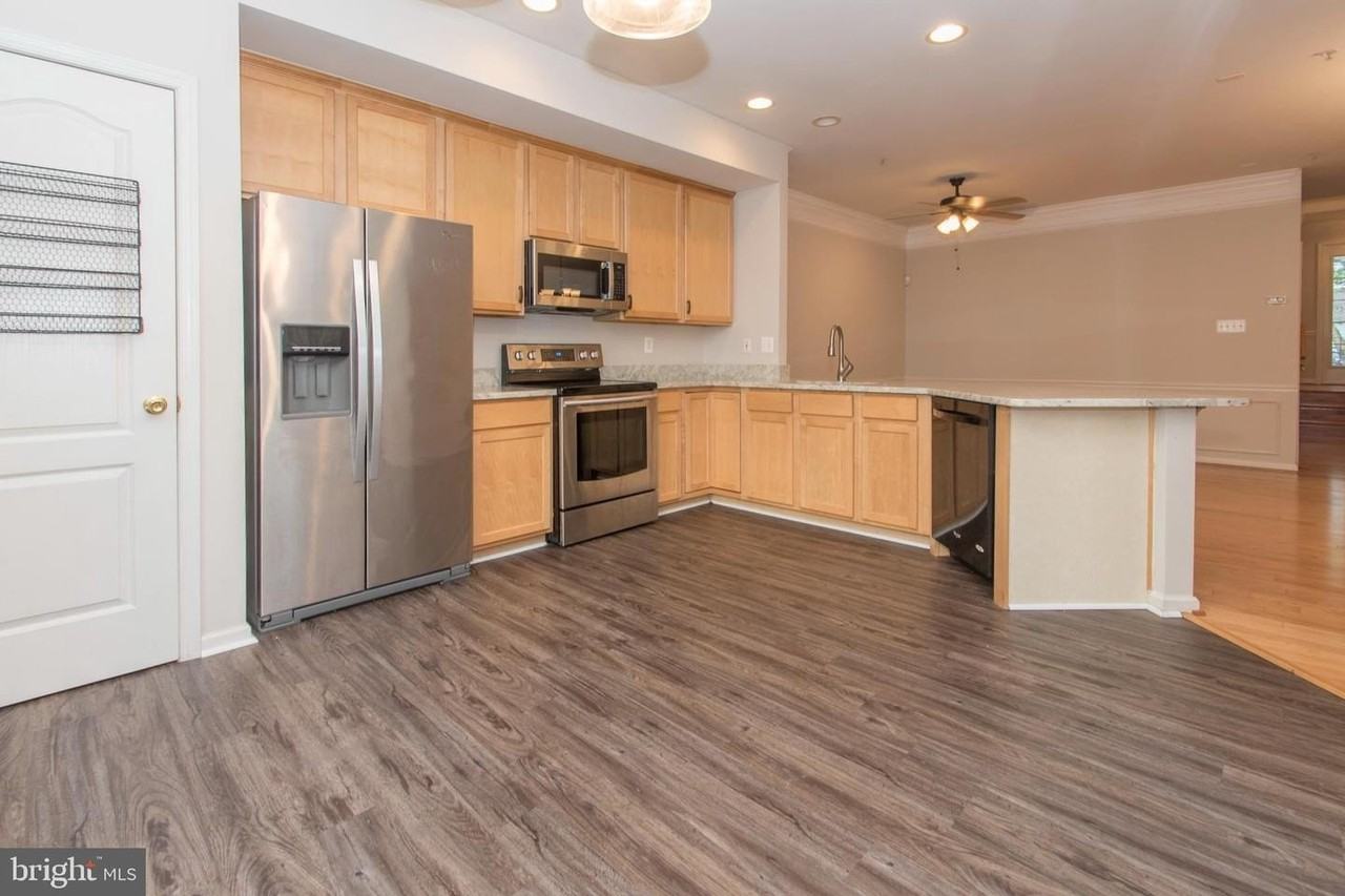 18611 Little Star Ln - Photo 5 of 46