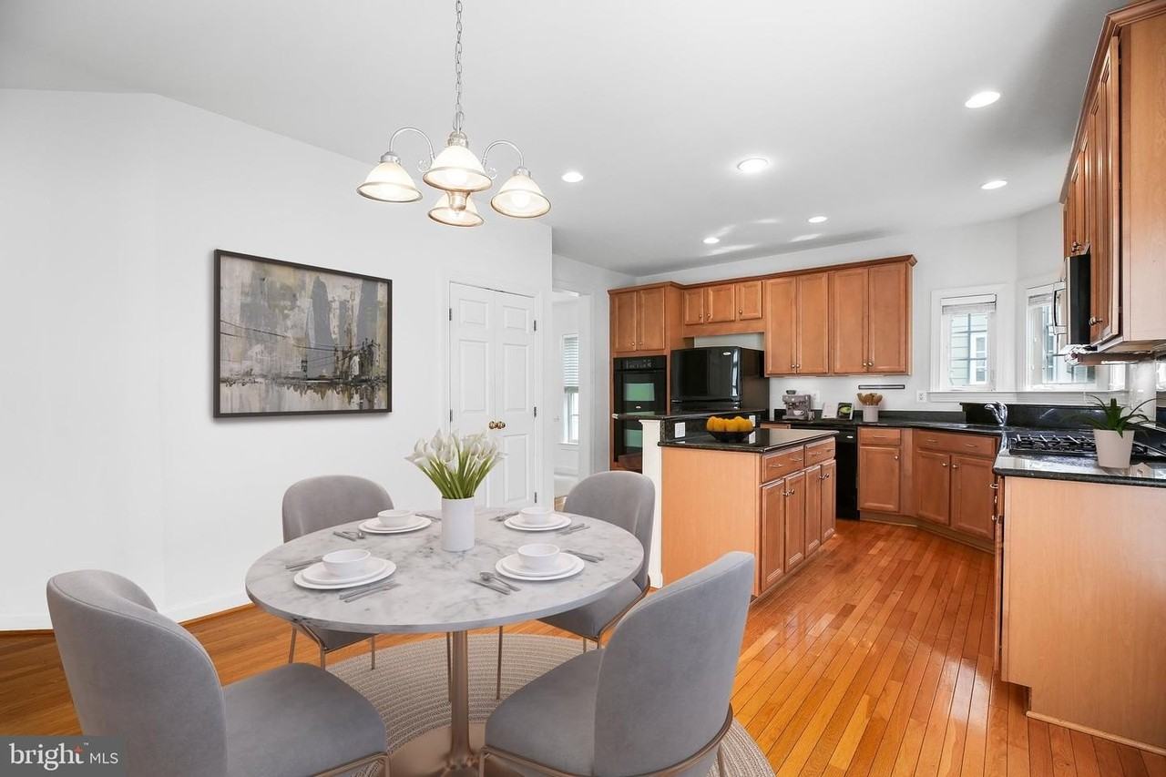 1002 Dorthea Ct - Photo 5 of 39