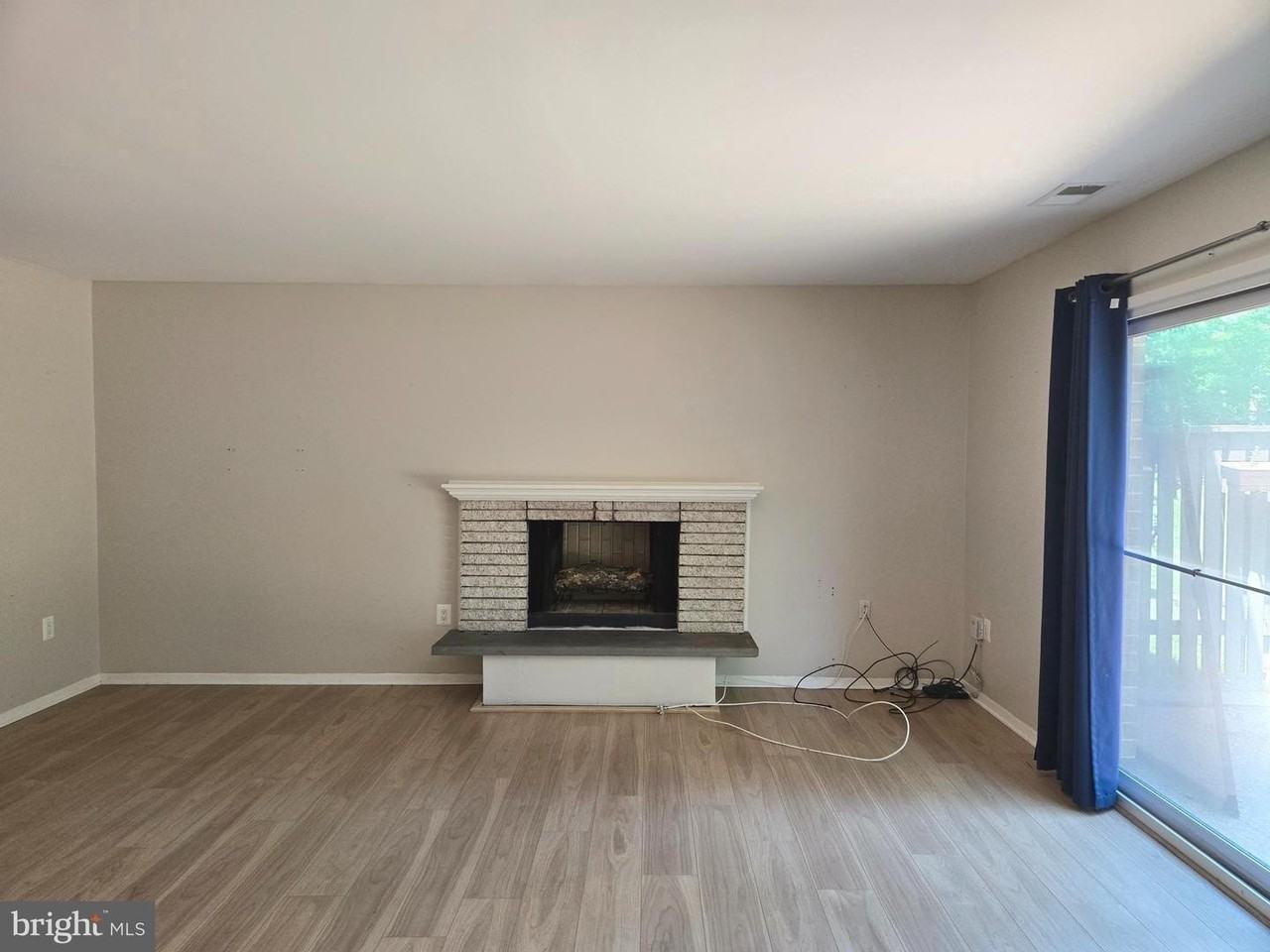 1808 Ivy Oak Sq - Photo 7 of 36