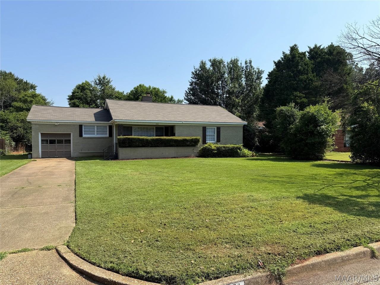 2781 Ashley Ave - Photo 2 of 13