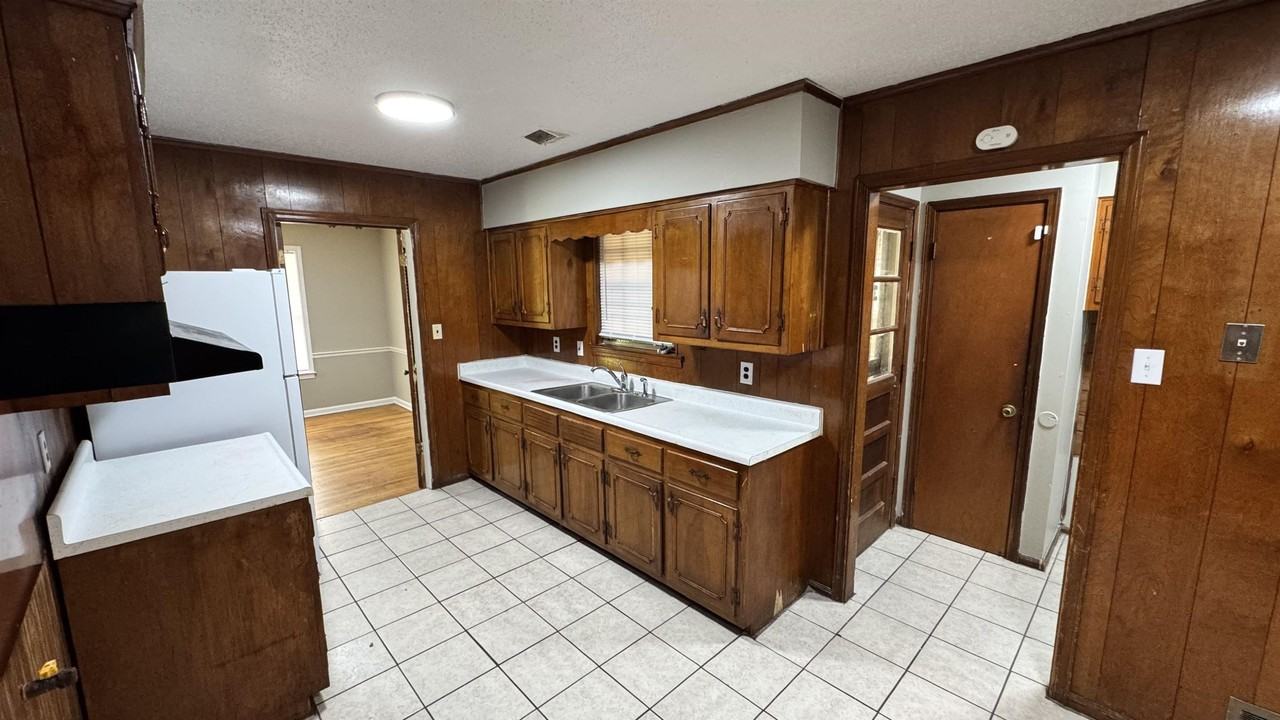 4886 Judy Lynn Ave - Photo 6 of 21