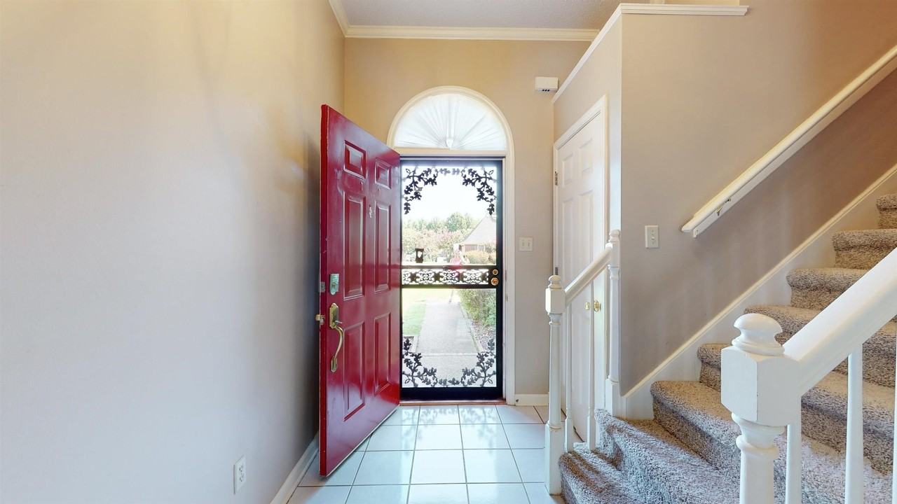 195 Cross Point Dr - Photo 3 of 15