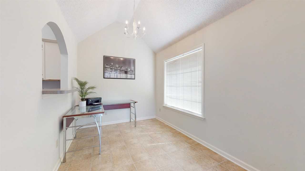 195 Cross Point Dr - Photo 5 of 15