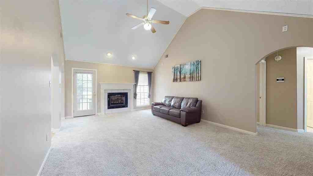 195 Cross Point Dr - Photo 6 of 15