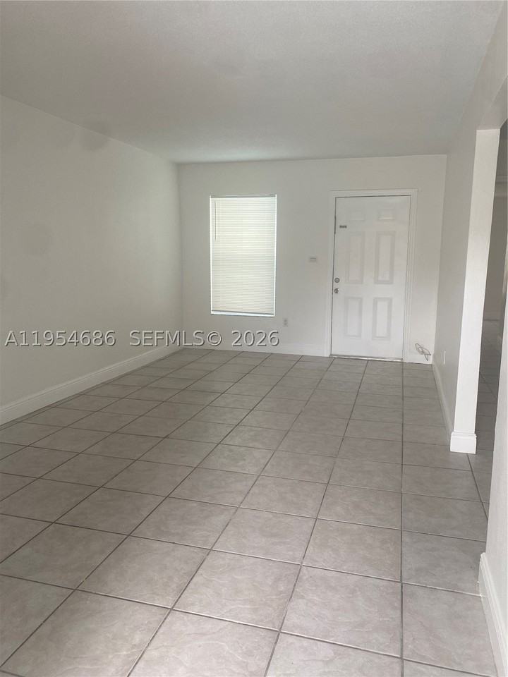 11350 Sw 3rd St #A - Photo 3 of 18