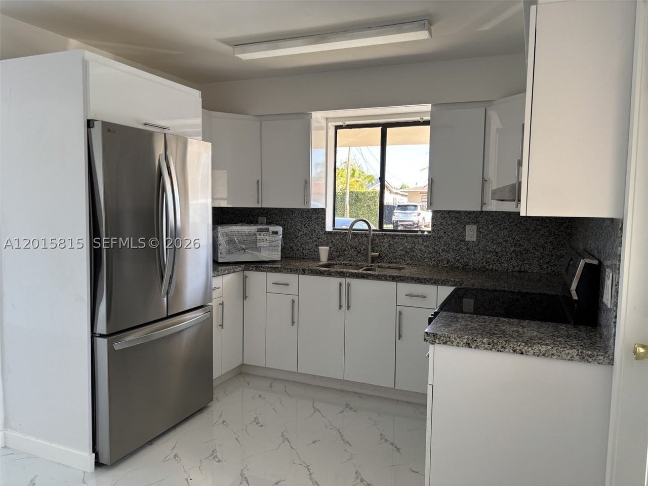 7343 Sw 21st St #0 - Photo 5 of 21