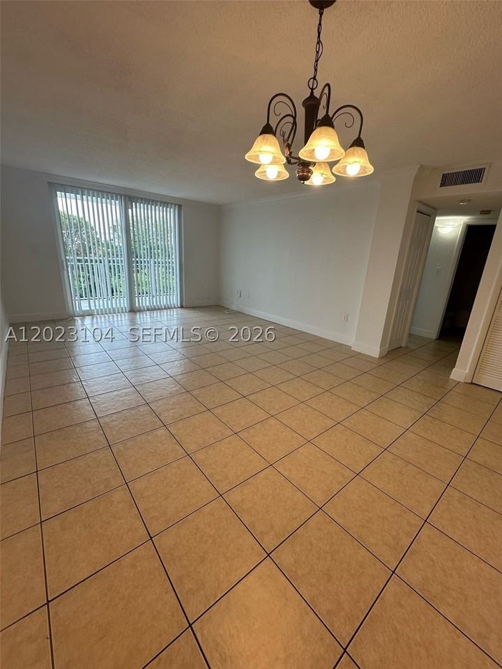 6930 Nw 186th St #1-408 - Photo 3 of 19